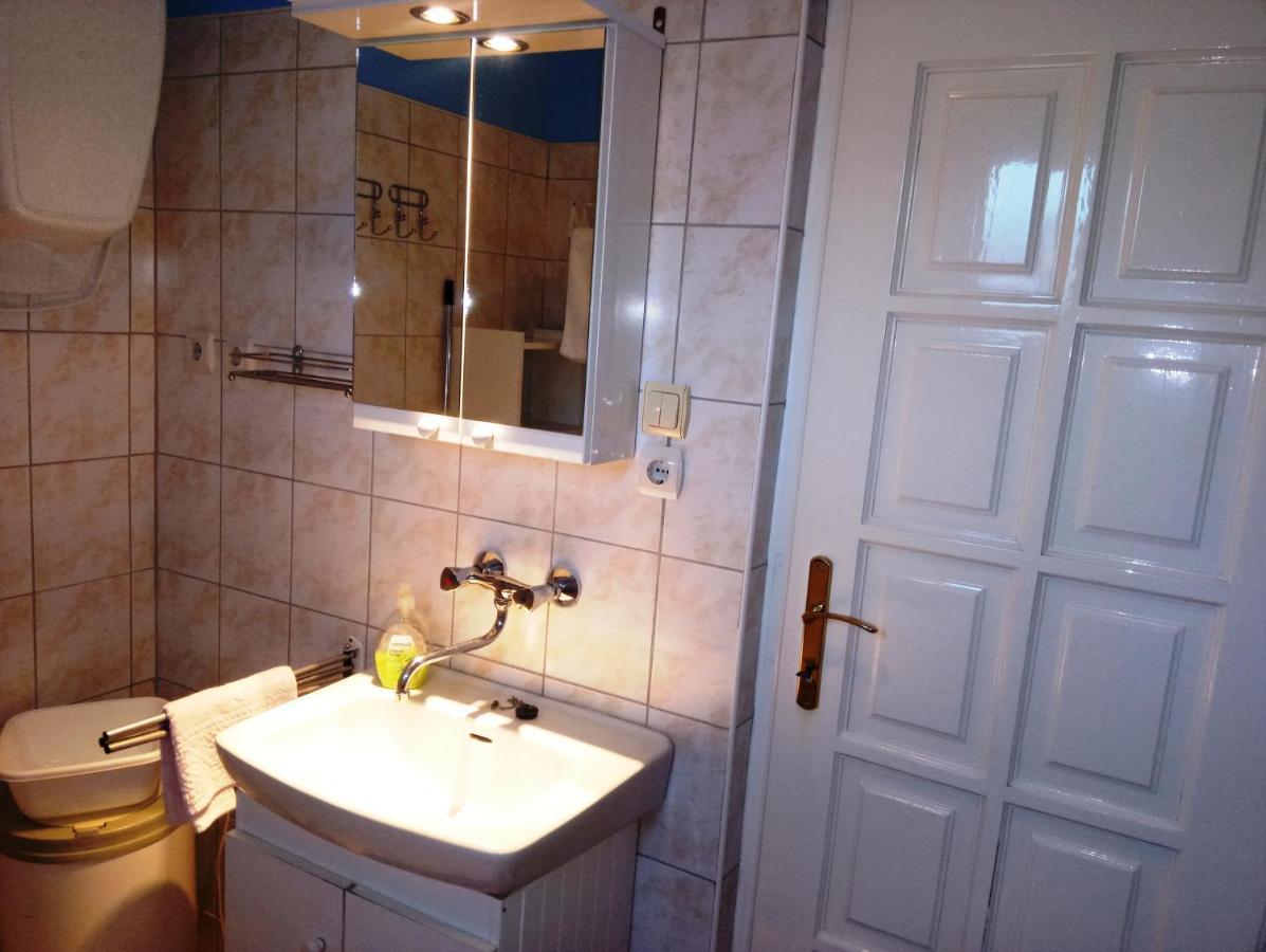 Szivárvány Apartman Gyula Exterior foto